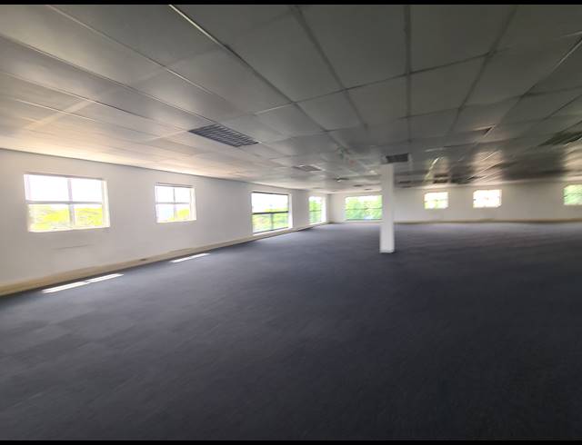 586M² OFFICE TO LET IN VORNA VALLEY